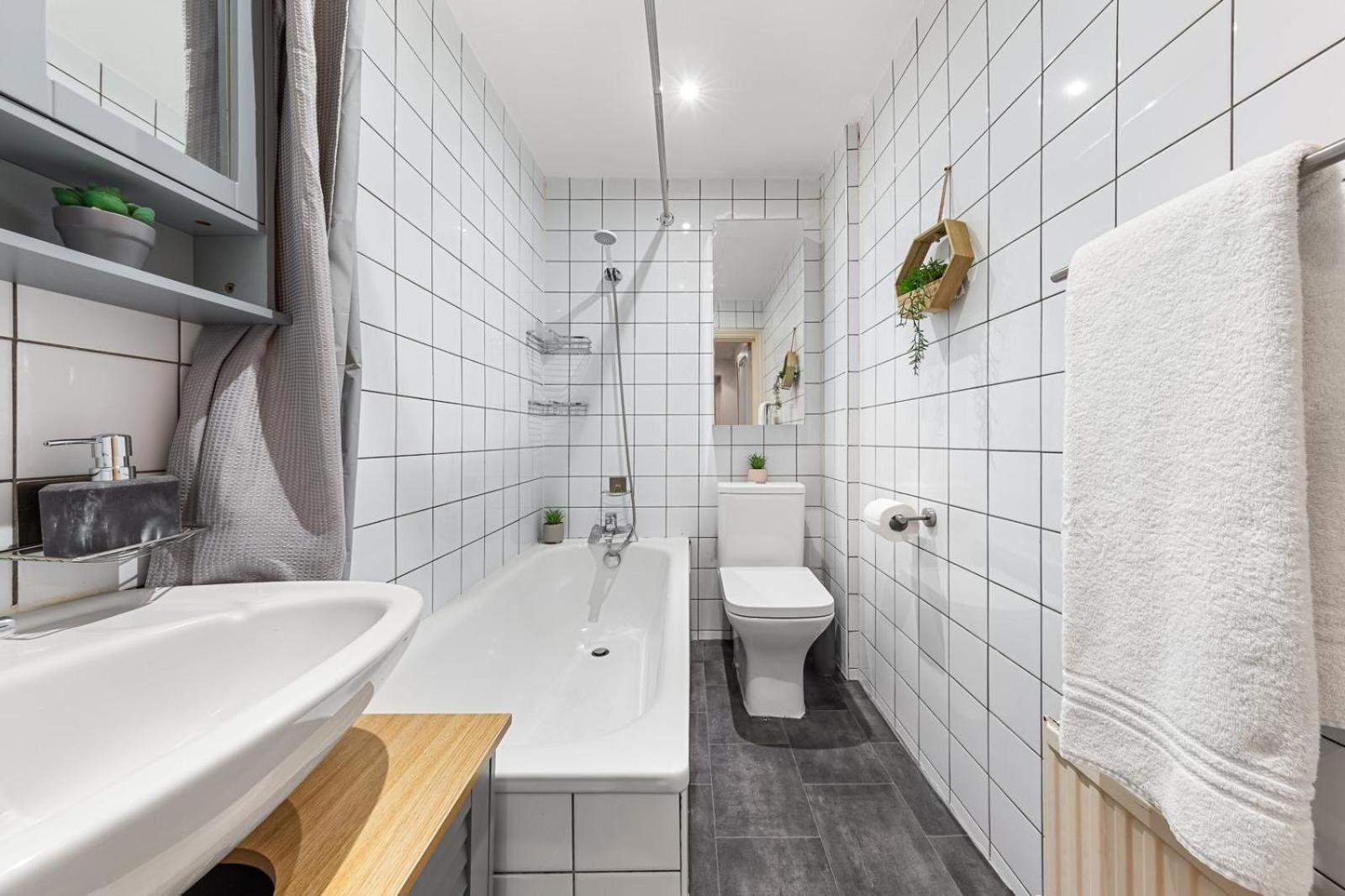 Deluxe Apartment - 1 Min Away From Camden Market And Station Londres Exterior foto
