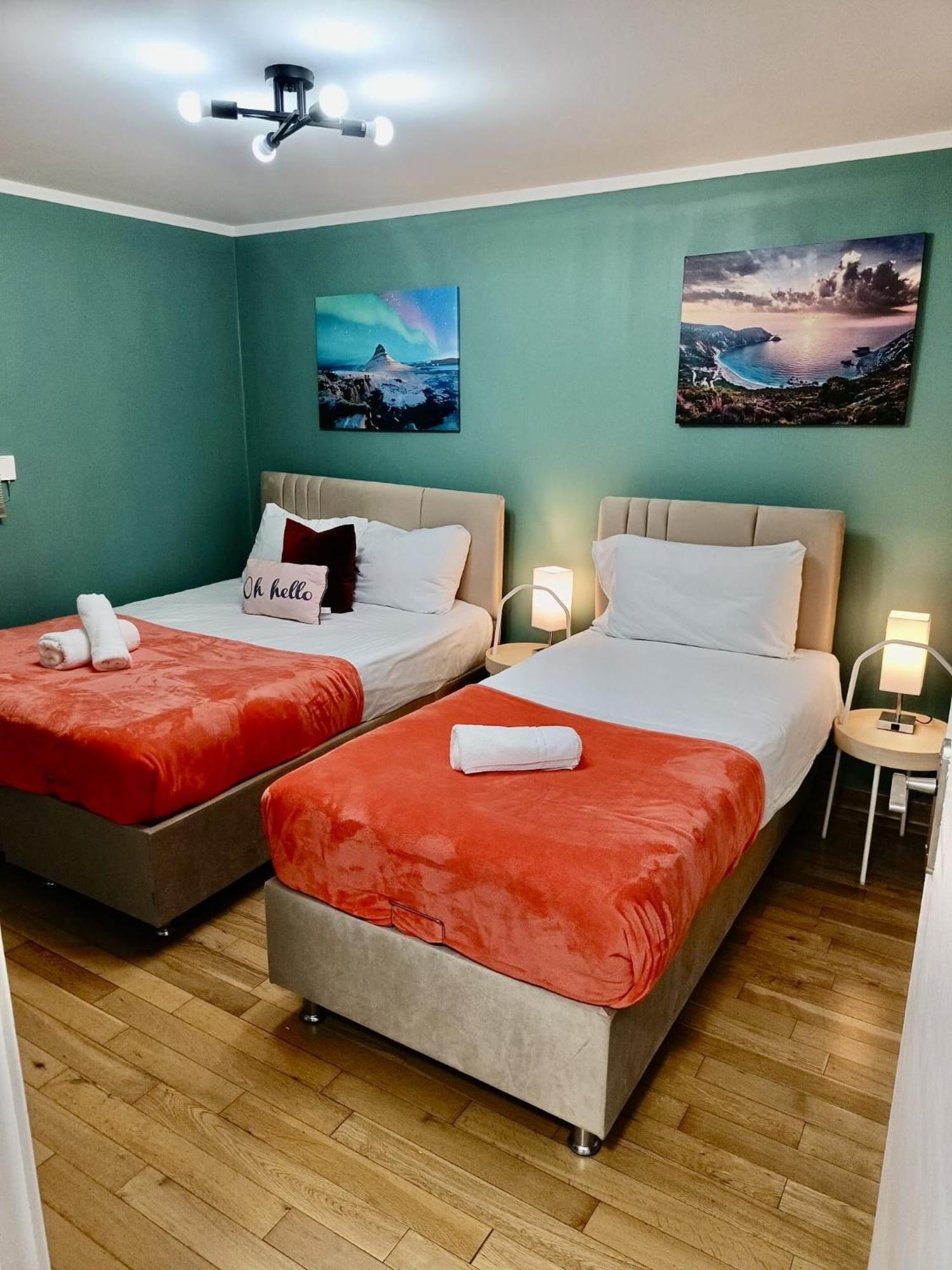 Deluxe Apartment - 1 Min Away From Camden Market And Station Londres Exterior foto