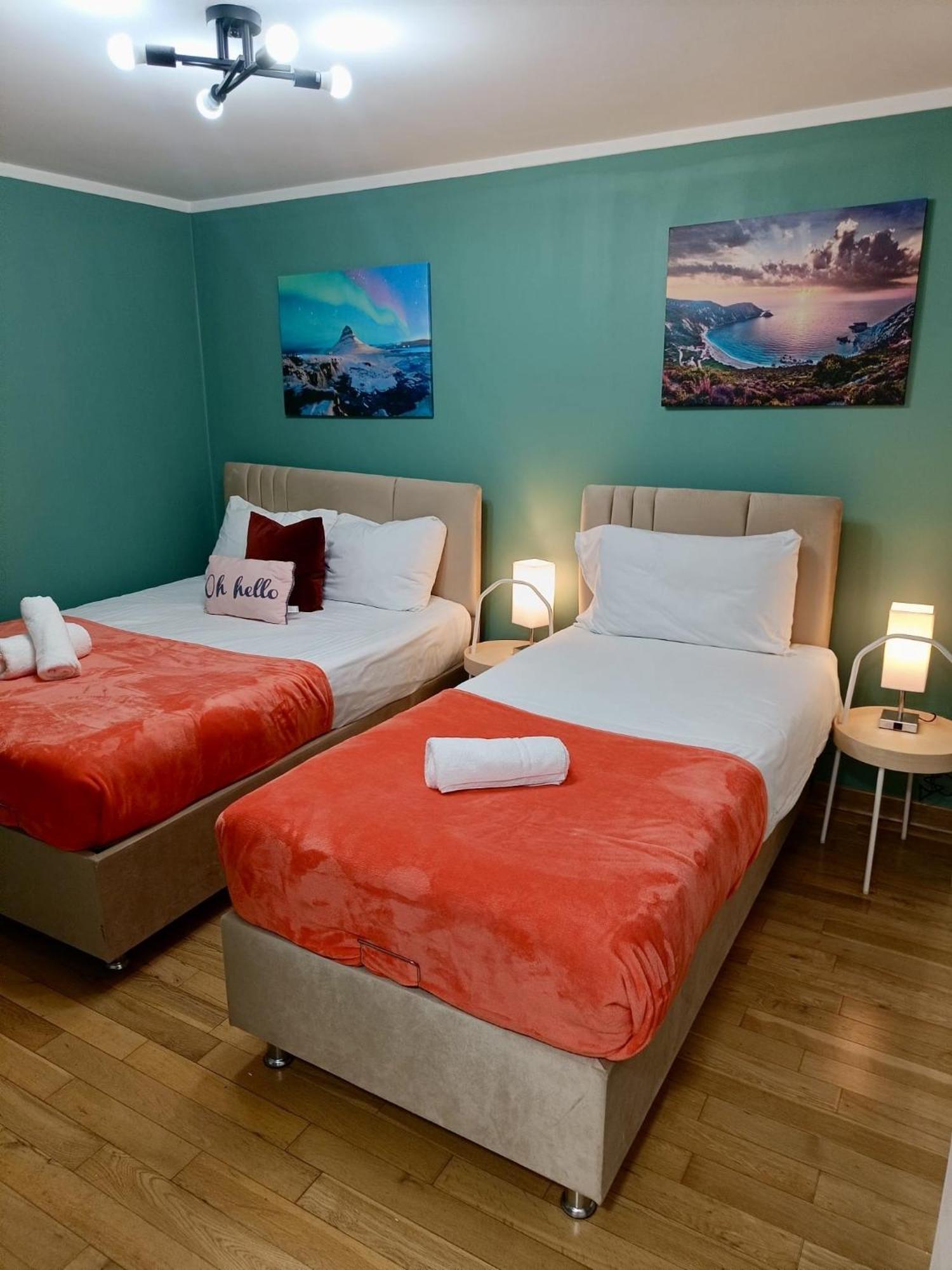 Deluxe Apartment - 1 Min Away From Camden Market And Station Londres Exterior foto