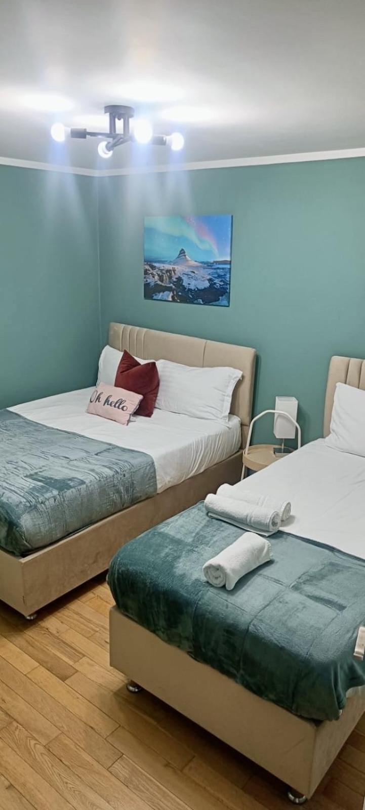 Deluxe Apartment - 1 Min Away From Camden Market And Station Londres Exterior foto